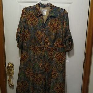 JG Hook Women's 16W Paisley, Pull Overhead, Sleeve to Elbow, Lined Faux Buttons